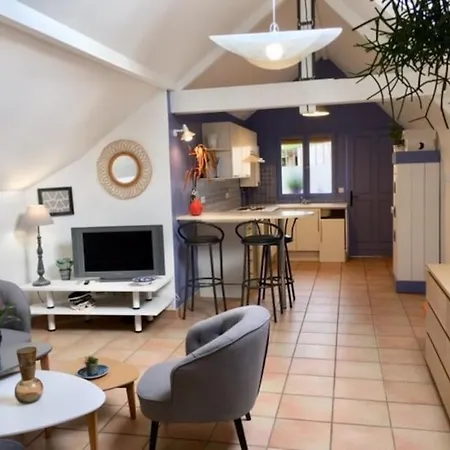 Holiday home «  La Petite Maison » ....des Grands Espaces...