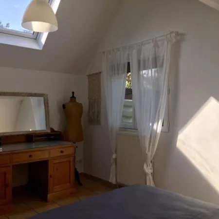 «  La Petite Maison » ....des Grands Espaces... Saint-Maur-des-Fosses