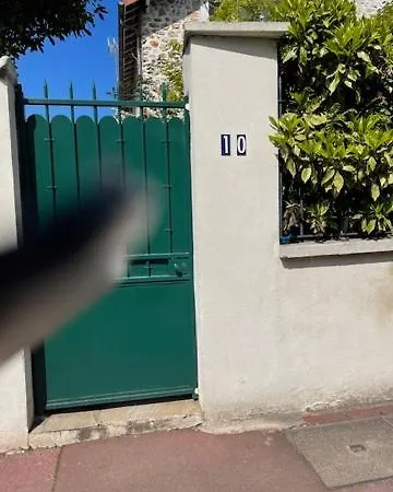   La Petite Maison  ....des Grands Espaces...